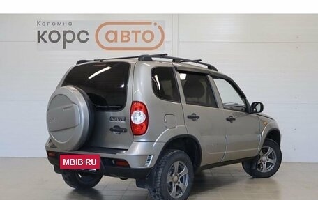 Chevrolet Niva I рестайлинг, 2011 год, 499 000 рублей, 3 фотография