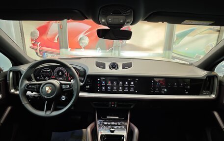 Porsche Cayenne III, 2025 год, 19 990 000 рублей, 14 фотография