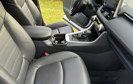 Toyota RAV4, 2022 год, 3 500 000 рублей, 9 фотография