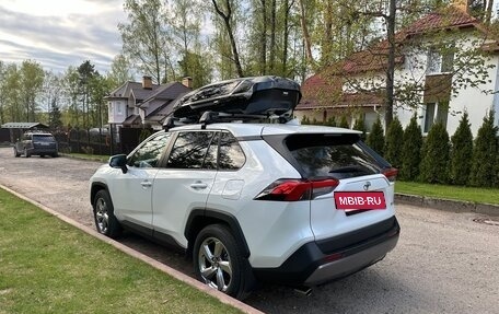 Toyota RAV4, 2022 год, 3 500 000 рублей, 6 фотография