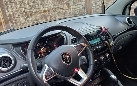 Renault Kaptur I рестайлинг, 2020 год, 1 800 000 рублей, 7 фотография