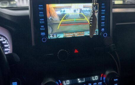 Toyota RAV4, 2021 год, 3 900 000 рублей, 14 фотография