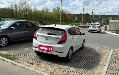 Hyundai Solaris II рестайлинг, 2015 год, 1 500 000 рублей, 5 фотография