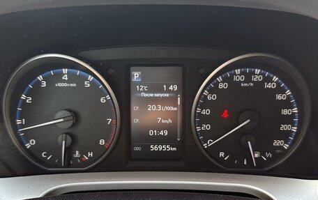 Toyota RAV4, 2017 год, 2 300 000 рублей, 10 фотография