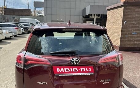 Toyota RAV4, 2017 год, 2 300 000 рублей, 7 фотография