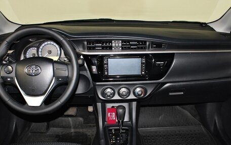 Toyota Corolla, 2015 год, 1 499 900 рублей, 11 фотография