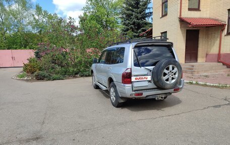 Mitsubishi Pajero III рестайлинг, 2001 год, 680 000 рублей, 3 фотография