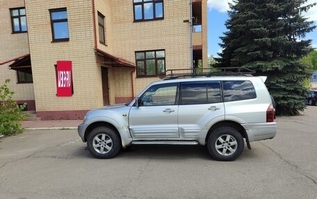 Mitsubishi Pajero III рестайлинг, 2001 год, 680 000 рублей, 2 фотография