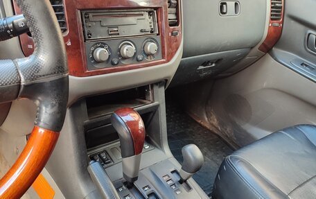 Mitsubishi Pajero III рестайлинг, 2001 год, 680 000 рублей, 8 фотография