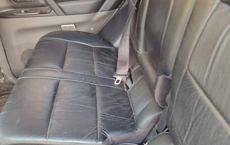 Mitsubishi Pajero III рестайлинг, 2001 год, 680 000 рублей, 12 фотография