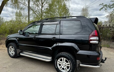 Toyota Land Cruiser Prado 120 рестайлинг, 2008 год, 2 050 000 рублей, 2 фотография