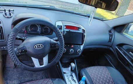 KIA cee'd I рестайлинг, 2010 год, 650 000 рублей, 6 фотография