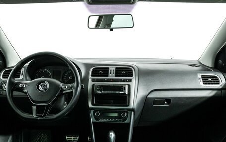Volkswagen Polo VI (EU Market), 2016 год, 849 585 рублей, 13 фотография