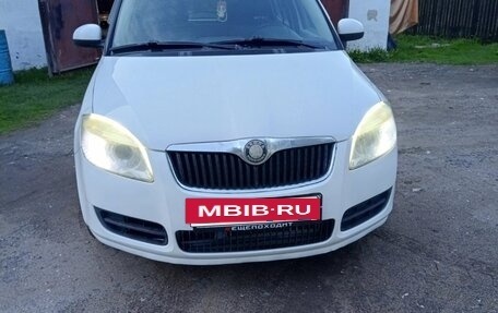 Skoda Fabia II, 2008 год, 275 000 рублей, 2 фотография
