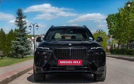 BMW X7, 2024 год, 17 300 000 рублей, 3 фотография