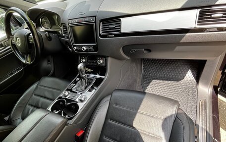 Volkswagen Touareg III, 2018 год, 3 600 000 рублей, 17 фотография