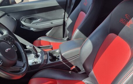 Jaguar E-Pace, 2019 год, 3 250 000 рублей, 9 фотография