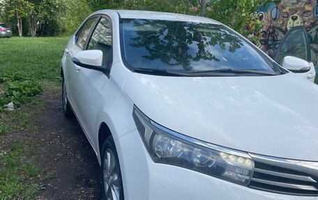 Toyota Corolla, 2013 год, 1 350 000 рублей, 2 фотография