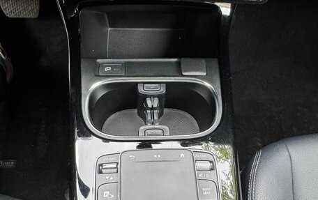 Mercedes-Benz CLA, 2020 год, 2 800 000 рублей, 23 фотография