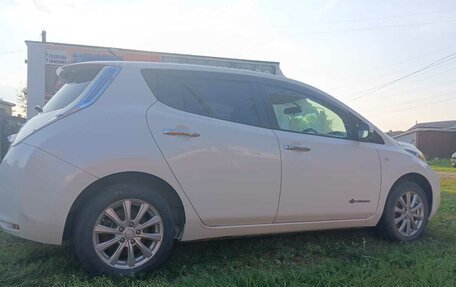 Nissan Leaf I, 2013 год, 800 000 рублей, 3 фотография