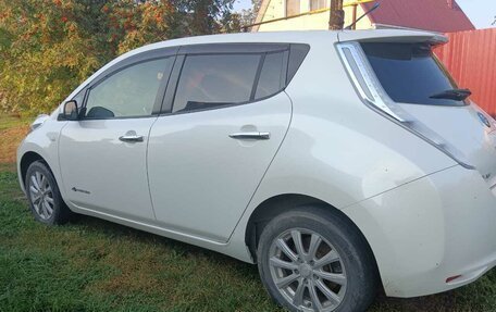 Nissan Leaf I, 2013 год, 800 000 рублей, 5 фотография