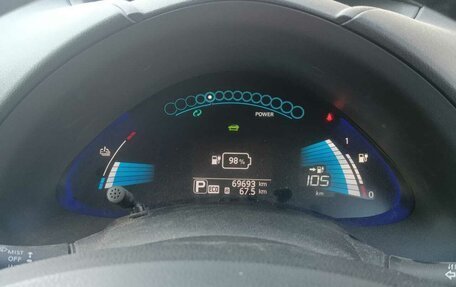 Nissan Leaf I, 2013 год, 800 000 рублей, 8 фотография