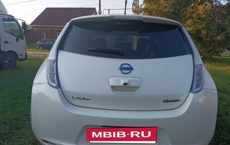 Nissan Leaf I, 2013 год, 800 000 рублей, 4 фотография