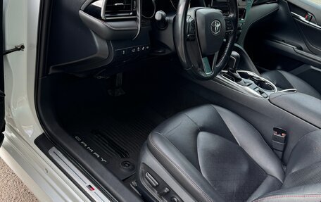 Toyota Camry, 2021 год, 3 250 000 рублей, 7 фотография