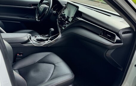Toyota Camry, 2021 год, 3 250 000 рублей, 8 фотография
