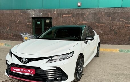 Toyota Camry, 2021 год, 3 250 000 рублей, 3 фотография
