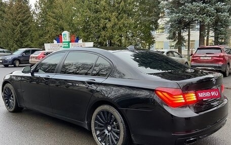 BMW 7 серия, 2013 год, 2 320 000 рублей, 4 фотография