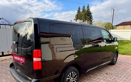 Peugeot Traveller I, 2018 год, 2 700 000 рублей, 4 фотография