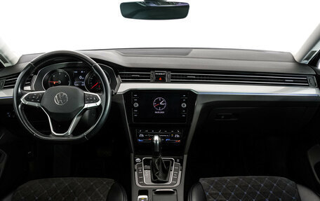 Volkswagen Passat B8 рестайлинг, 2020 год, 2 199 000 рублей, 11 фотография