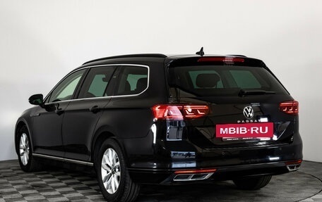 Volkswagen Passat B8 рестайлинг, 2020 год, 2 199 000 рублей, 8 фотография