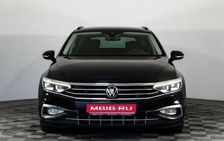 Volkswagen Passat B8 рестайлинг, 2020 год, 2 199 000 рублей, 3 фотография