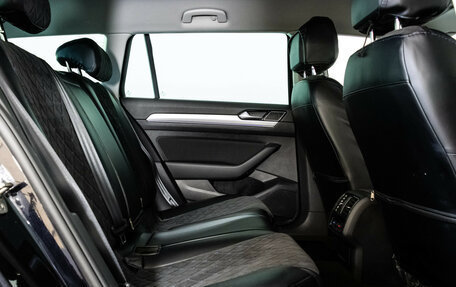 Volkswagen Passat B8 рестайлинг, 2020 год, 2 199 000 рублей, 21 фотография