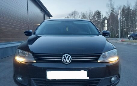 Volkswagen Jetta VI, 2011 год, 700 000 рублей, 10 фотография