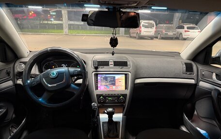 Skoda Octavia, 2010 год, 1 000 000 рублей, 9 фотография