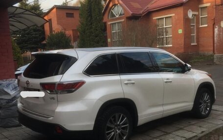 Toyota Highlander III, 2014 год, 2 750 000 рублей, 5 фотография