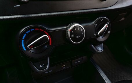 KIA Rio IV, 2021 год, 1 559 000 рублей, 18 фотография