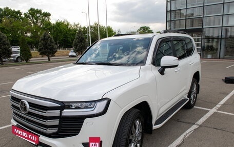 Toyota Land Cruiser, 2022 год, 10 851 000 рублей, 3 фотография