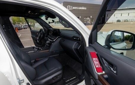 Toyota Land Cruiser, 2022 год, 10 851 000 рублей, 36 фотография