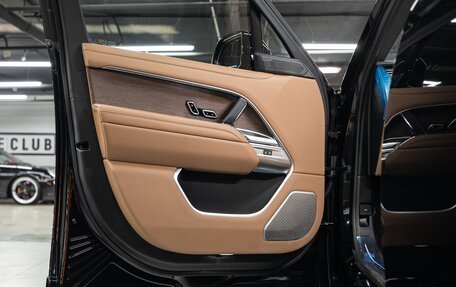 Land Rover Range Rover IV рестайлинг, 2025 год, 28 000 000 рублей, 21 фотография