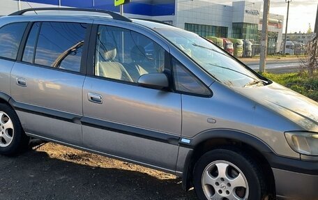 Opel Zafira A рестайлинг, 2004 год, 469 000 рублей, 15 фотография
