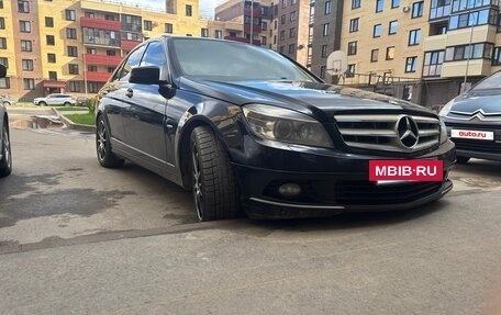 Mercedes-Benz C-Класс, 2009 год, 2 000 000 рублей, 2 фотография