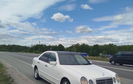 Mercedes-Benz E-Класс, 1997 год, 350 000 рублей, 2 фотография