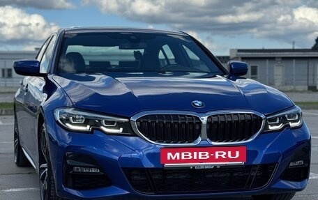 BMW 3 серия, 2019 год, 3 750 000 рублей, 4 фотография