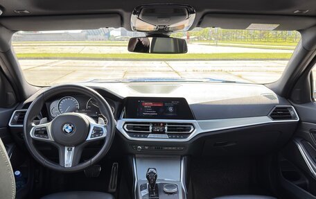 BMW 3 серия, 2019 год, 3 750 000 рублей, 16 фотография