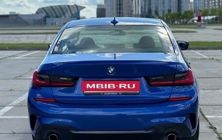 BMW 3 серия, 2019 год, 3 750 000 рублей, 15 фотография