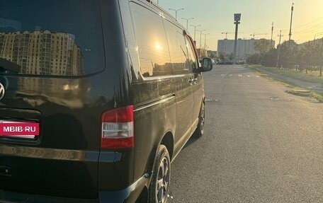 Volkswagen Caravelle T5, 2007 год, 1 550 000 рублей, 22 фотография